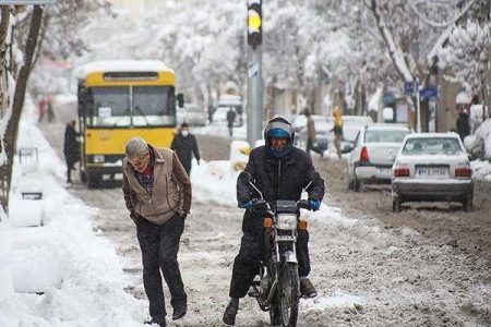 افزایش تصادفات در روزهای برفی/ توصیه های پلیس به رانندگان - خبرگزاری آزیلاز | اخبار ایران و جهان